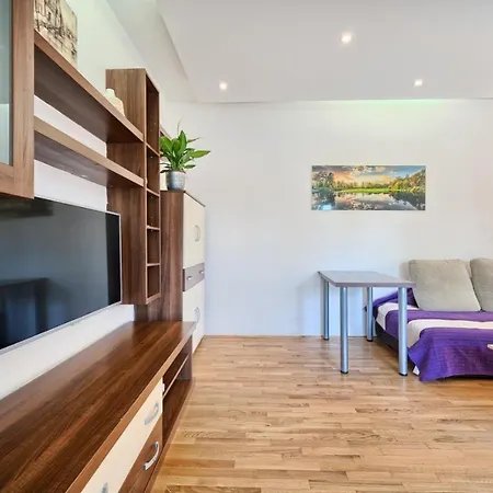 In Kastel Luksic With Terrace, Air Conditioning, W-lan, Washing Machine 5107-3 *