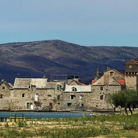 In Kastel Luksic With Terrace, Air Conditioning, W-lan, Washing Machine 5107-3 *