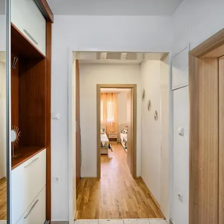 Apartamento In Kastel Luksic With Terrace, Air Conditioning, W-lan, Washing Machine 5107-3