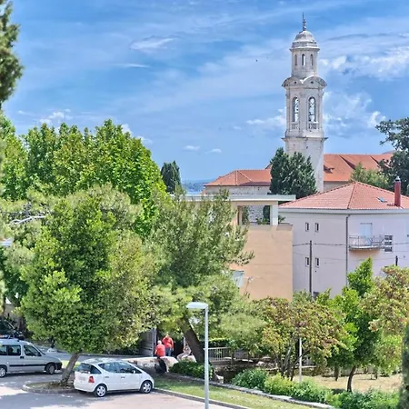 In Kastel Luksic With Terrace, Air Conditioning, W-lan, Washing Machine 5107-3